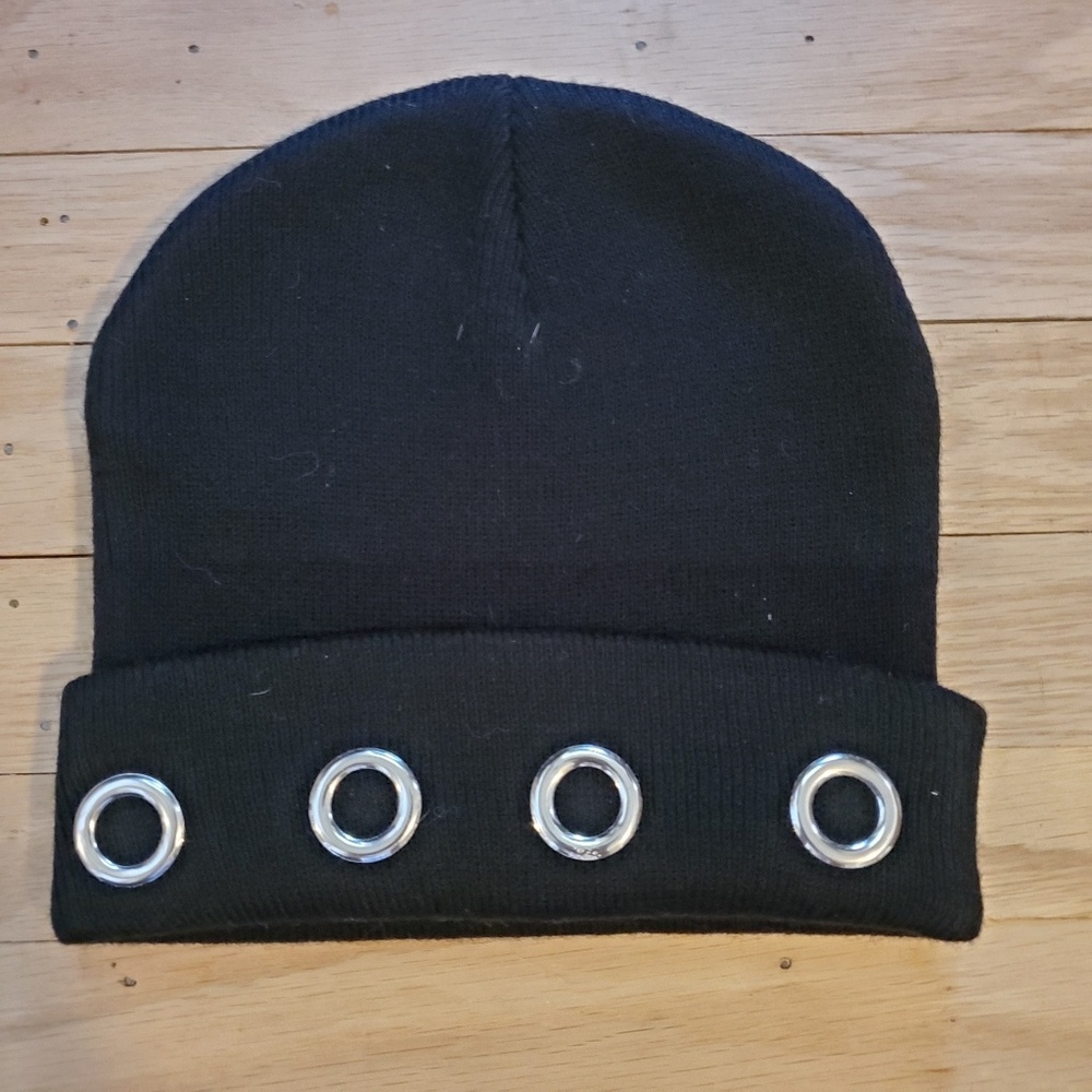 Black beanie